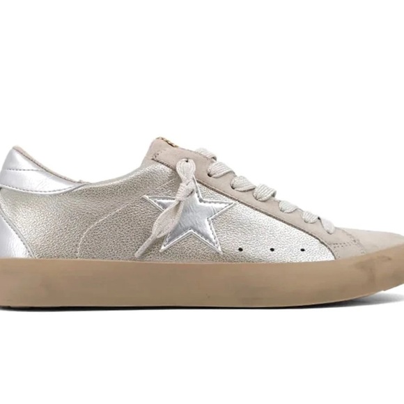 ShuShop Silver Star Sneakers for Women New In Box - Picture 1 of 4